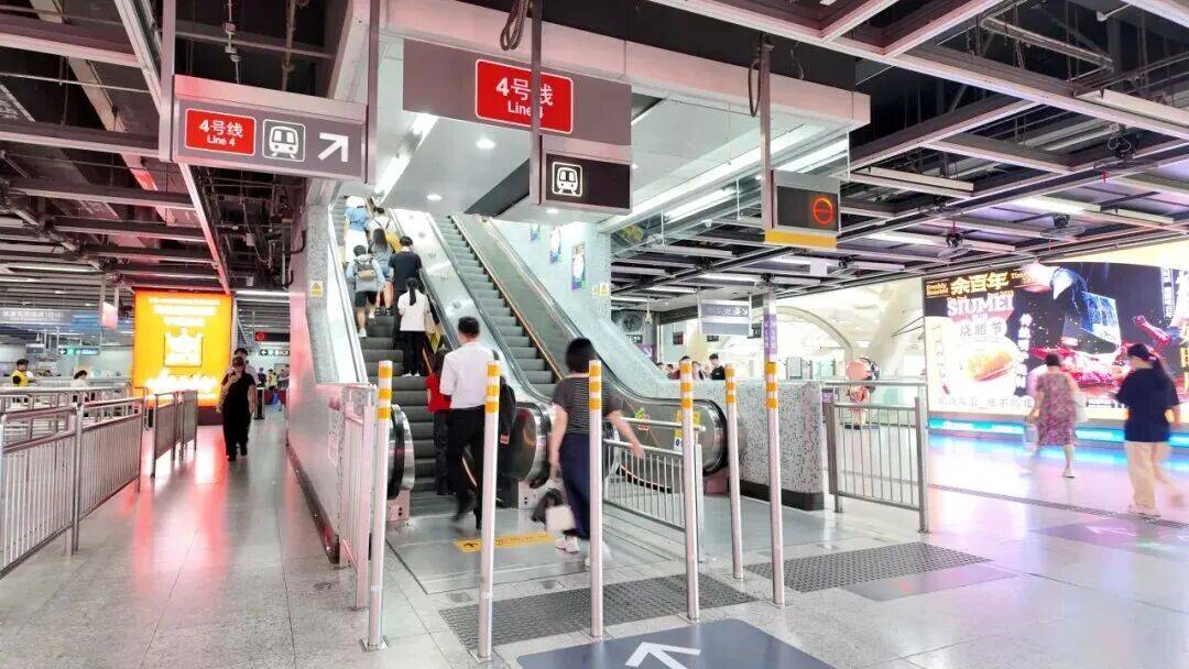 深圳北站凌晨返深被刷爆！附近叫车超200人？别慌！公交地铁加班护送