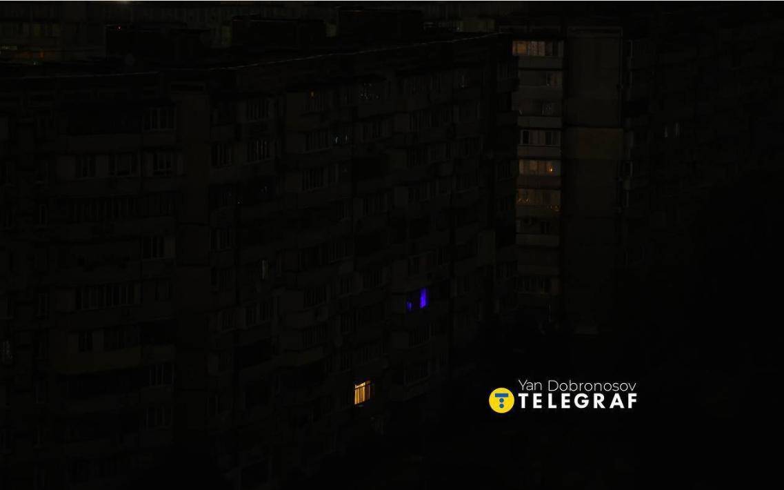 普京下狠手,俄军让乌克兰断水断电一片黑暗,一夜间炸回石器时代