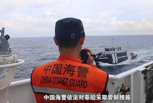 菲律宾冲撞中国海警船后，菲方政府选择沉默，菲防长剑指总统大位
