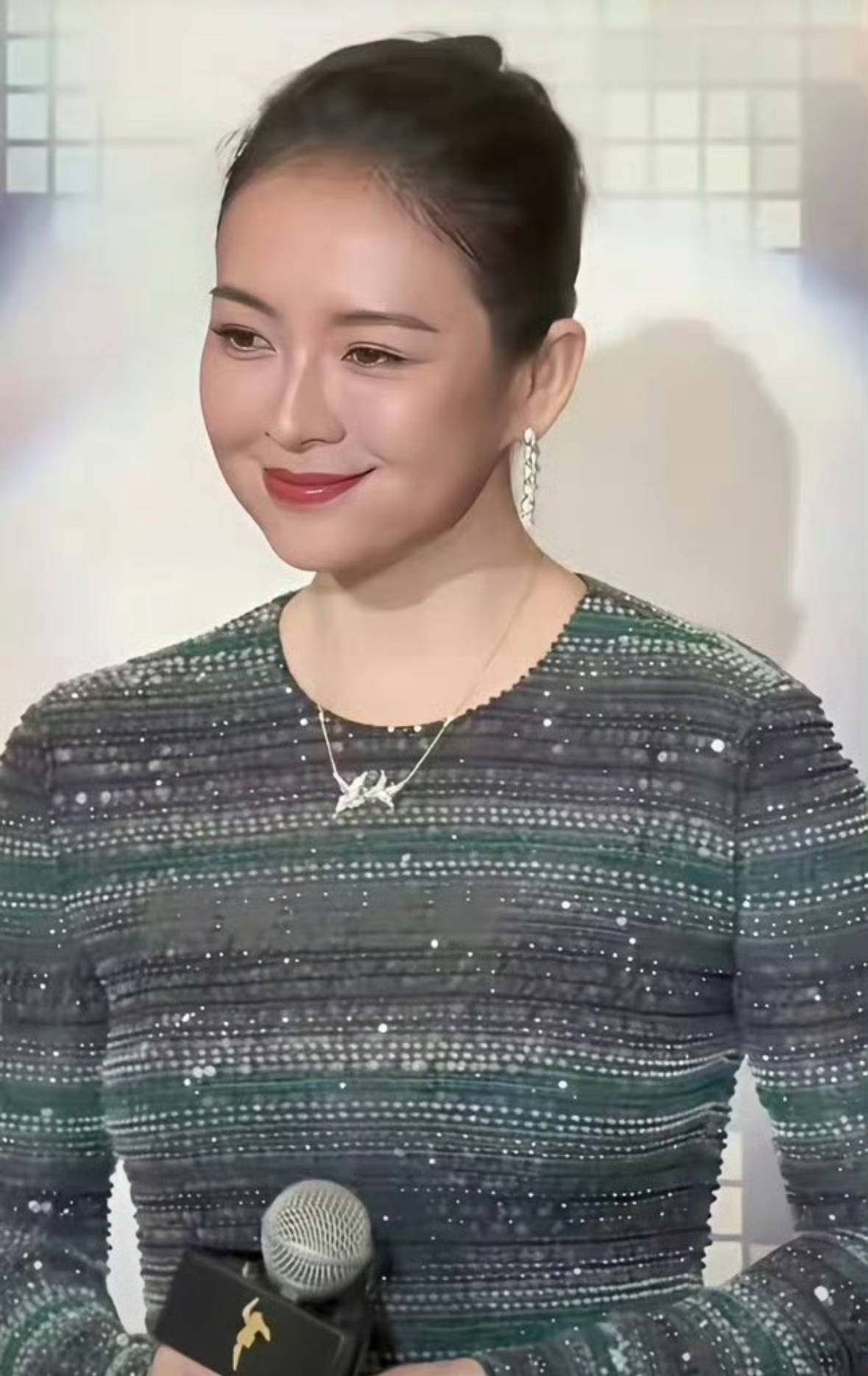 章子怡体重从49增加到55KG 此前曾被误传为“医美翻车”